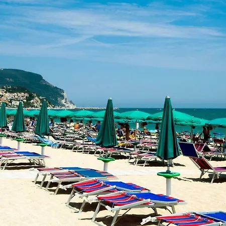 Сasa de vacaciones La Violetta Camerano